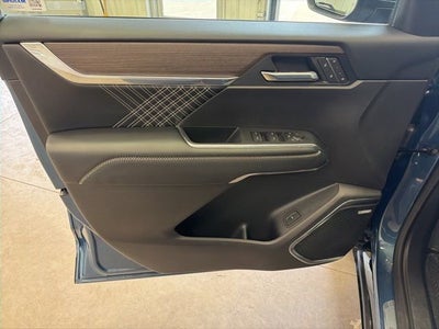 2025 GMC Acadia Denali