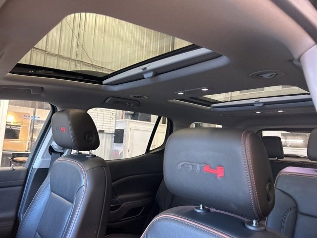 2022 GMC Acadia AT4