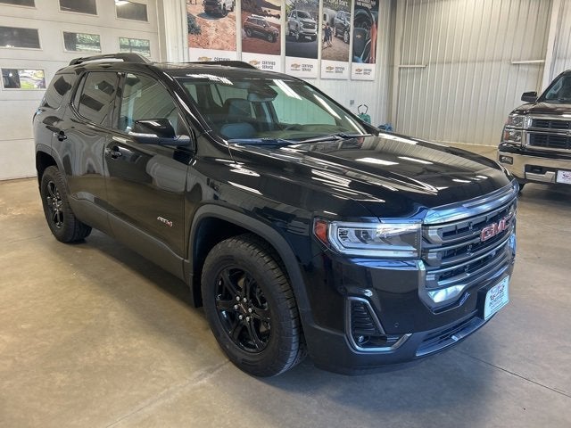 2022 GMC Acadia AT4