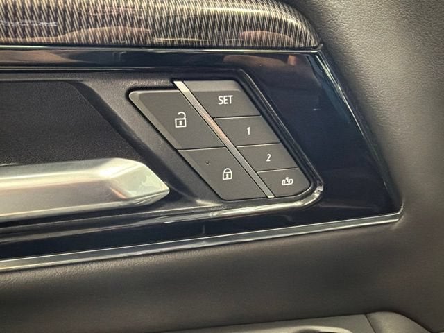 2025 GMC Yukon Elevation
