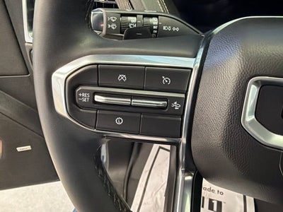 2025 GMC Yukon Elevation