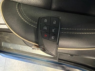 2025 GMC Yukon Elevation
