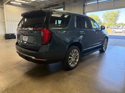 2025 GMC Yukon Elevation