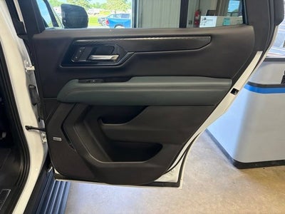 2025 GMC Yukon AT4