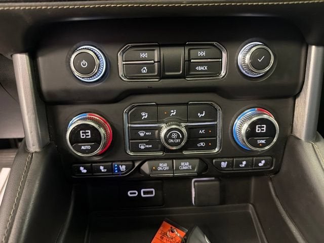 2023 GMC Yukon XL SLT