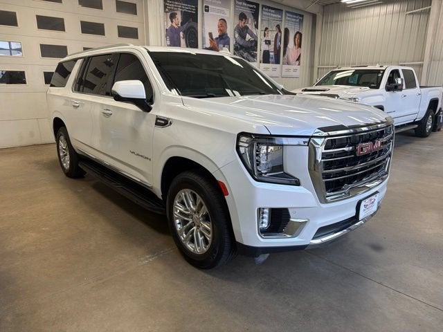 2023 GMC Yukon XL SLT