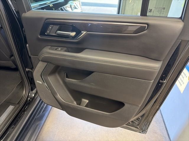 2025 GMC Yukon XL Elevation