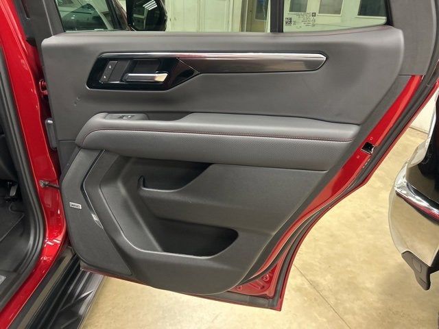 2025 Chevrolet Tahoe RST