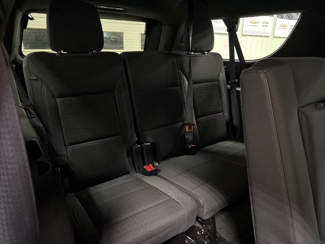 2024 Chevrolet Suburban LS