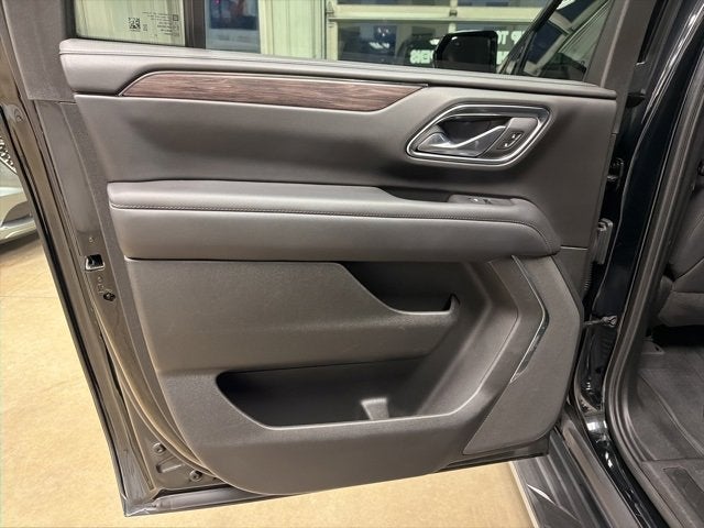 2024 Chevrolet Suburban LS