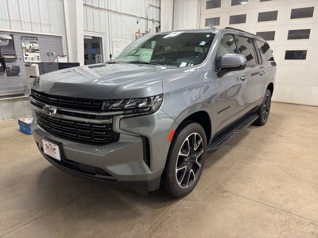 Used 2022 Chevrolet Suburban RST with VIN 1GNSKEKD6NR107564 for sale in Paynesville, Minnesota