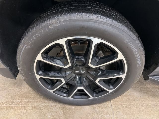 2022 Chevrolet Suburban RST