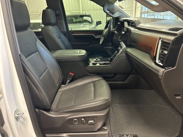 2025 GMC Sierra 3500 HD Denali