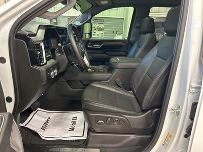 2025 GMC Sierra 3500 HD Denali