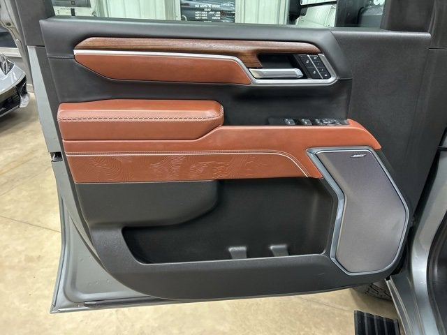 2025 GMC Sierra 3500 HD Denali Ultimate