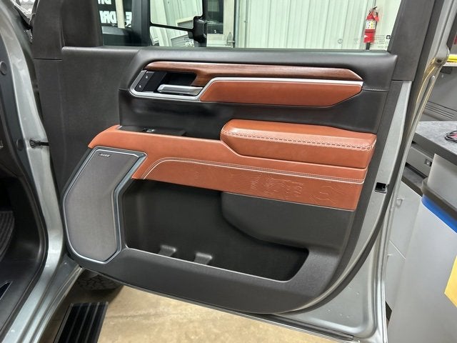 2025 GMC Sierra 3500 HD Denali Ultimate