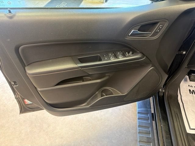 2022 GMC Canyon 4WD AT4 w/Cloth