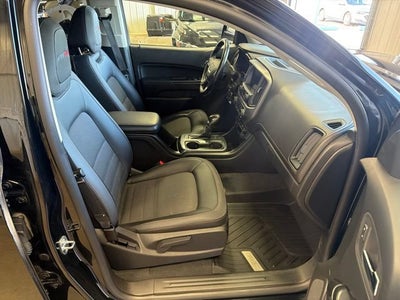 2022 GMC Canyon 4WD AT4 w/Cloth