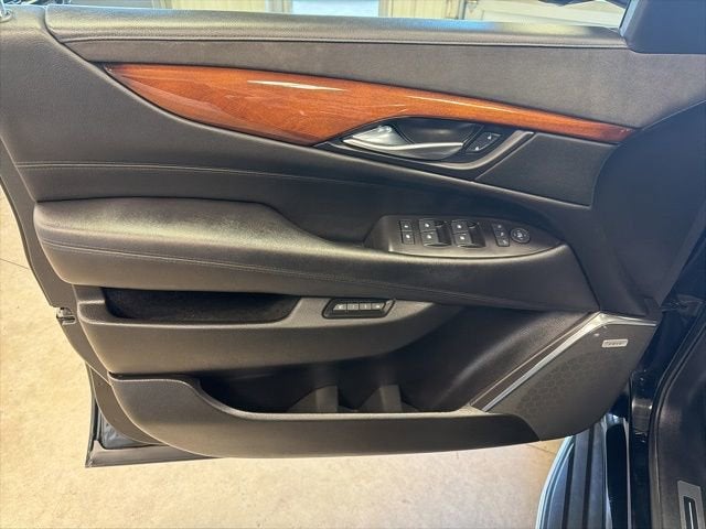 2016 Cadillac Escalade ESV Luxury Collection