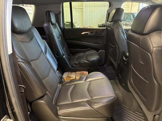 2016 Cadillac Escalade ESV Luxury Collection