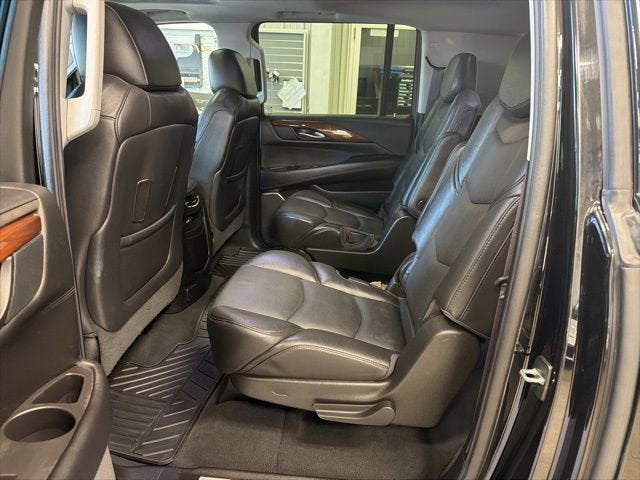 2016 Cadillac Escalade ESV Luxury Collection