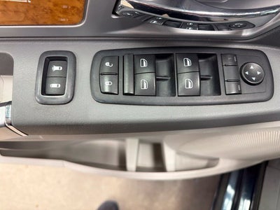 2008 Chrysler Town & Country Limited