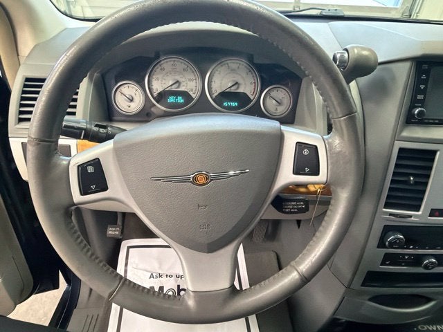 2008 Chrysler Town & Country Limited