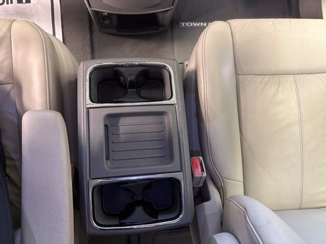 2008 Chrysler Town & Country Limited
