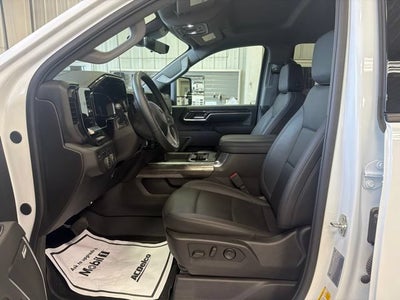 2025 Chevrolet Silverado 3500 HD LTZ