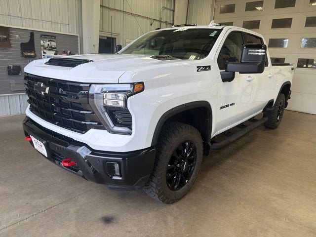 2025 Chevrolet Silverado 3500 HD LTZ