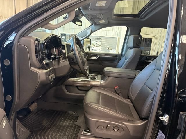 2025 Chevrolet Silverado 3500 HD LTZ