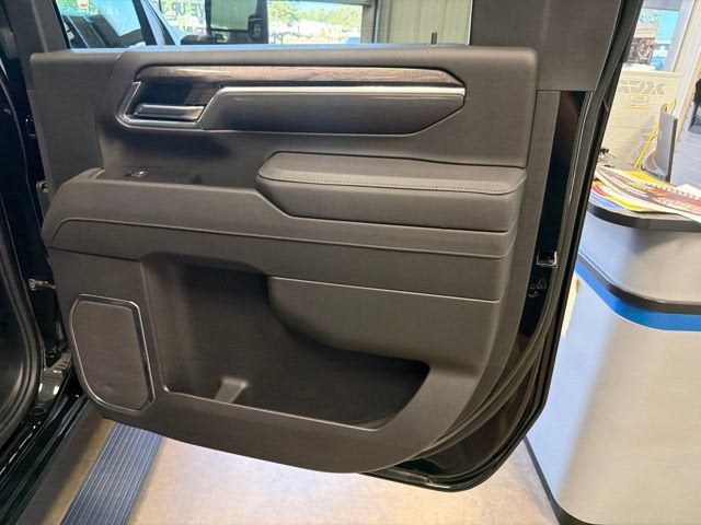 2025 Chevrolet Silverado 3500 HD LTZ