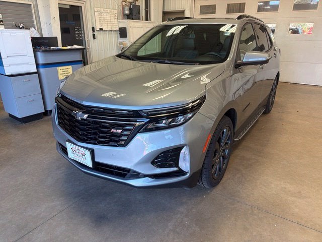 Used 2024 Chevrolet Equinox RS with VIN 3GNAXWEG5RS117109 for sale in Paynesville, Minnesota