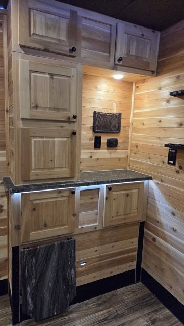 2022 GLACIER 17RD 8x17 LT