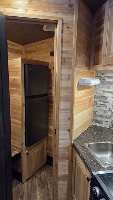 2022 GLACIER 17RD 8x17 LT