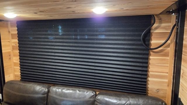 2022 GLACIER 17RD 8x17 LT