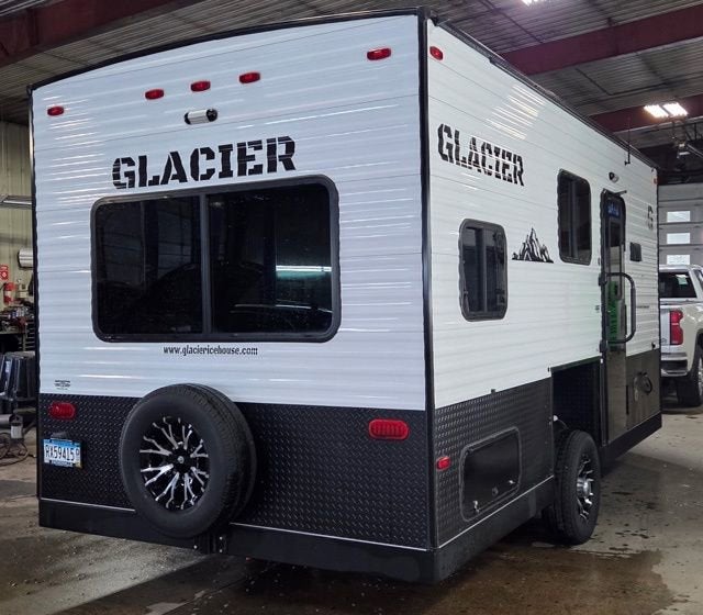 2022 GLACIER 17RD 8x17 LT
