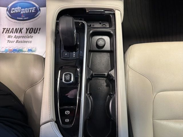 2023 Volvo XC90 Plus