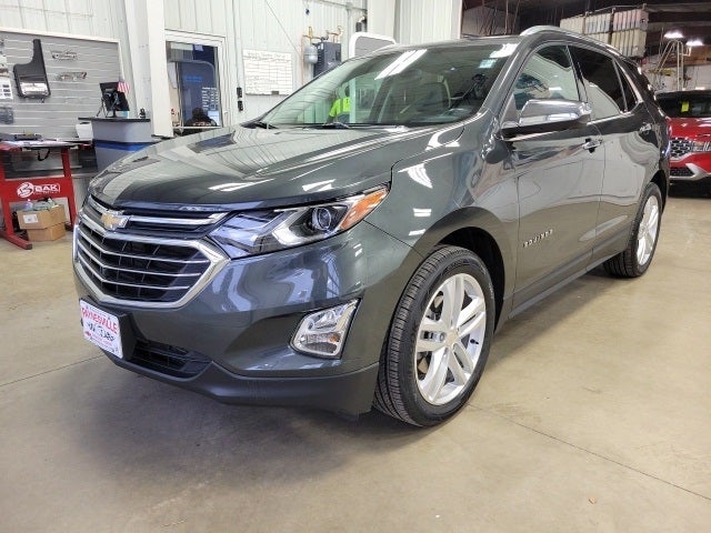 Used 2020 Chevrolet Equinox Premier with VIN 3GNAXYEX4LS596528 for sale in Paynesville, Minnesota